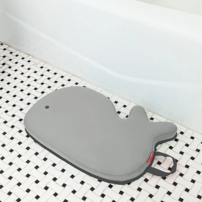 Skip Hop Moby Bath Kneeler - Gray 6 Skip Hop Moby Bath Kneeler - Gray - Image 6