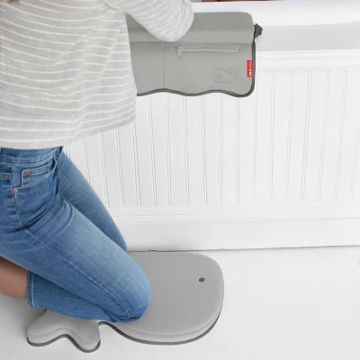 Skip Hop Moby Bath Kneeler - Gray 3 Skip Hop Moby Bath Kneeler - Gray - Image 3