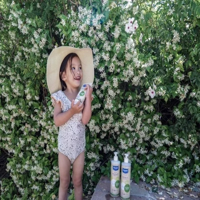 Mustela Organic Hydrating Cream With Olive Oil And Aloe - Fragrance Free - 5.07 Fl Oz 3 Mustela Organic Hydrating Cream With Olive Oil And Aloe - Fragrance Free - 5.07 Fl Oz - Image 3