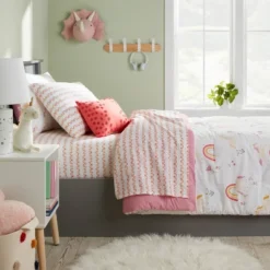 Unicorn Kids' Bedding Set With Sheets - Pillowfort™